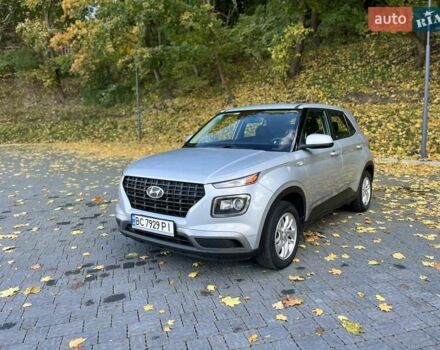 Серый Хендай Venue, объемом двигателя 1.6 л и пробегом 76 тыс. км за 14100 $, фото 1 на Automoto.ua