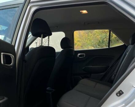 Серый Хендай Venue, объемом двигателя 1.6 л и пробегом 76 тыс. км за 14100 $, фото 26 на Automoto.ua