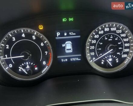 Серый Хендай Venue, объемом двигателя 1.59 л и пробегом 57 тыс. км за 14900 $, фото 30 на Automoto.ua