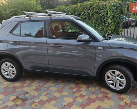 Серый Хендай Venue, объемом двигателя 1.59 л и пробегом 119 тыс. км за 14499 $, фото 3 на Automoto.ua