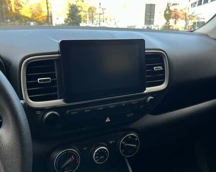 Серый Хендай Venue, объемом двигателя 1.6 л и пробегом 76 тыс. км за 14100 $, фото 21 на Automoto.ua