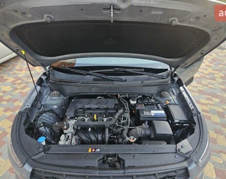 Серый Хендай Venue, объемом двигателя 1.59 л и пробегом 119 тыс. км за 14499 $, фото 11 на Automoto.ua