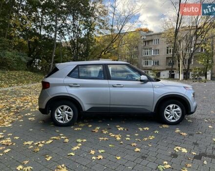 Серый Хендай Venue, объемом двигателя 1.6 л и пробегом 76 тыс. км за 14100 $, фото 8 на Automoto.ua