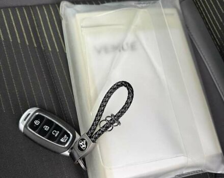 Серый Хендай Venue, объемом двигателя 1.59 л и пробегом 57 тыс. км за 14900 $, фото 36 на Automoto.ua