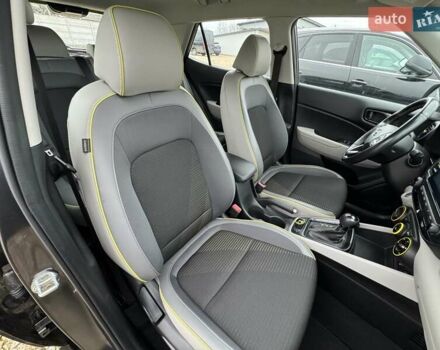 Серый Хендай Venue, объемом двигателя 1.59 л и пробегом 57 тыс. км за 14900 $, фото 25 на Automoto.ua