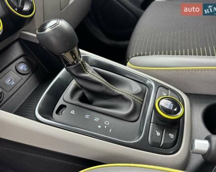 Серый Хендай Venue, объемом двигателя 1.59 л и пробегом 57 тыс. км за 14900 $, фото 28 на Automoto.ua