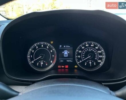 Серый Хендай Venue, объемом двигателя 1.6 л и пробегом 76 тыс. км за 14100 $, фото 33 на Automoto.ua