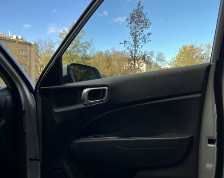 Серый Хендай Venue, объемом двигателя 1.6 л и пробегом 76 тыс. км за 14100 $, фото 17 на Automoto.ua