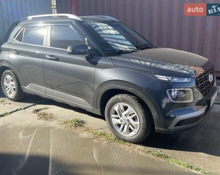 Серый Хендай Venue, объемом двигателя 1.6 л и пробегом 58 тыс. км за 17400 $, фото 1 на Automoto.ua