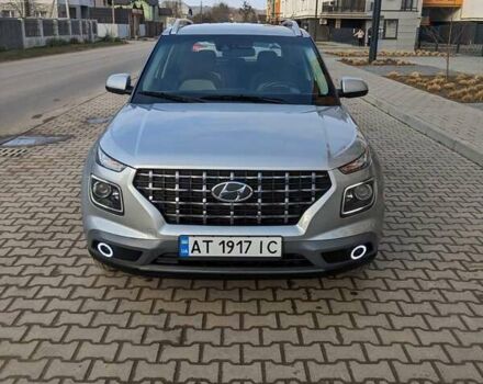 Серый Хендай Venue, объемом двигателя 1.59 л и пробегом 47 тыс. км за 15650 $, фото 1 на Automoto.ua