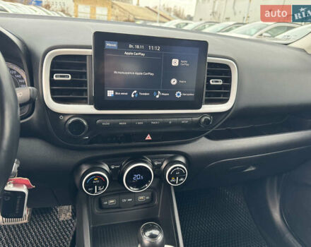 Серый Хендай Venue, объемом двигателя 1.6 л и пробегом 38 тыс. км за 17900 $, фото 11 на Automoto.ua