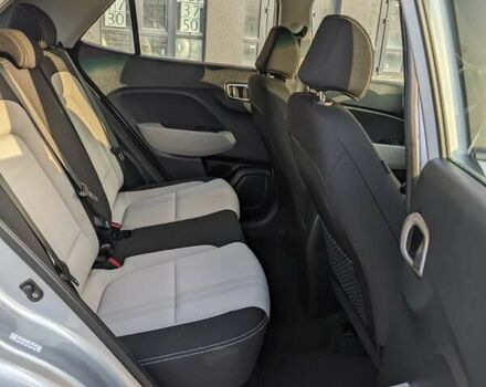 Серый Хендай Venue, объемом двигателя 1.59 л и пробегом 47 тыс. км за 15650 $, фото 13 на Automoto.ua