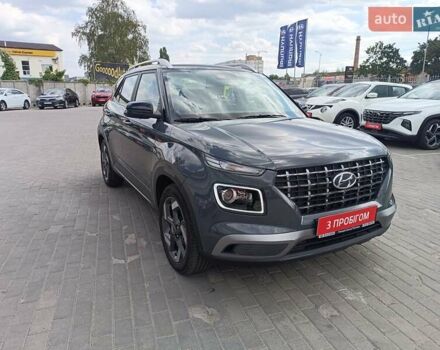 Серый Хендай Venue, объемом двигателя 1.59 л и пробегом 16 тыс. км за 20500 $, фото 1 на Automoto.ua