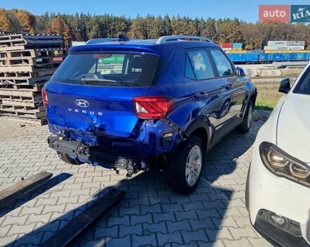 Синий Хендай Venue, объемом двигателя 1.59 л и пробегом 99 тыс. км за 10800 $, фото 2 на Automoto.ua