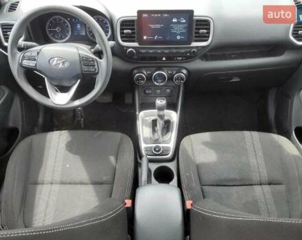 Синий Хендай Venue, объемом двигателя 1.59 л и пробегом 99 тыс. км за 10800 $, фото 5 на Automoto.ua