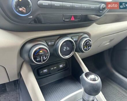 Синій Хендай Venue, об'ємом двигуна 1.59 л та пробігом 57 тис. км за 17961 $, фото 27 на Automoto.ua