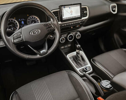 Синий Хендай Venue, объемом двигателя 1.5 л и пробегом 26 тыс. км за 16000 $, фото 6 на Automoto.ua