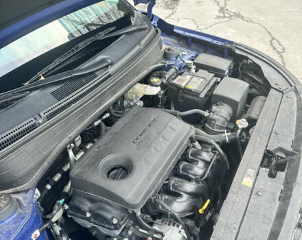 Синий Хендай Venue, объемом двигателя 1.59 л и пробегом 26 тыс. км за 18000 $, фото 6 на Automoto.ua