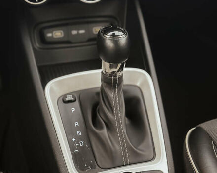 Синий Хендай Venue, объемом двигателя 1.5 л и пробегом 26 тыс. км за 16000 $, фото 10 на Automoto.ua