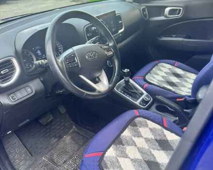 Синий Хендай Venue, объемом двигателя 1.59 л и пробегом 26 тыс. км за 18000 $, фото 9 на Automoto.ua