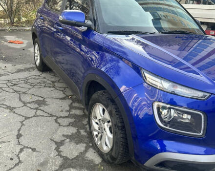 Синий Хендай Venue, объемом двигателя 1.59 л и пробегом 26 тыс. км за 18000 $, фото 1 на Automoto.ua