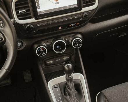 Синий Хендай Venue, объемом двигателя 1.5 л и пробегом 26 тыс. км за 16000 $, фото 8 на Automoto.ua