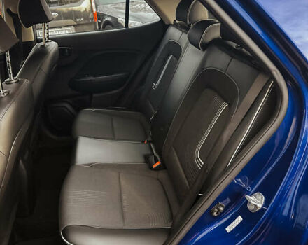 Синий Хендай Venue, объемом двигателя 1.5 л и пробегом 26 тыс. км за 16000 $, фото 12 на Automoto.ua