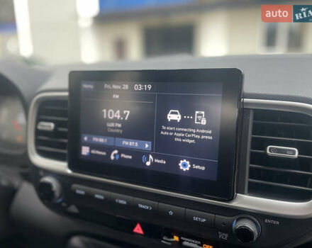 Синій Хендай Venue, об'ємом двигуна 1.5 л та пробігом 56 тис. км за 15900 $, фото 15 на Automoto.ua