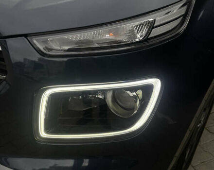 Синий Хендай Venue, объемом двигателя 1.59 л и пробегом 47 тыс. км за 19000 $, фото 8 на Automoto.ua