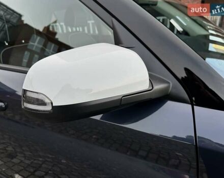 Синій Хендай Venue, об'ємом двигуна 1.59 л та пробігом 30 тис. км за 19900 $, фото 22 на Automoto.ua