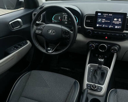 Синий Хендай Venue, объемом двигателя 1.59 л и пробегом 47 тыс. км за 19000 $, фото 21 на Automoto.ua