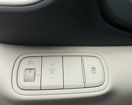 Синий Хендай Venue, объемом двигателя 1.59 л и пробегом 47 тыс. км за 19000 $, фото 11 на Automoto.ua