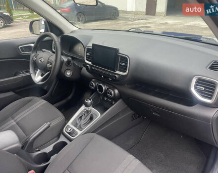 Синій Хендай Venue, об'ємом двигуна 1.5 л та пробігом 56 тис. км за 15900 $, фото 9 на Automoto.ua