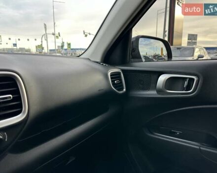 Синій Хендай Venue, об'ємом двигуна 1.59 л та пробігом 10 тис. км за 20500 $, фото 30 на Automoto.ua