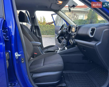 Синий Хендай Venue, объемом двигателя 1.59 л и пробегом 9 тыс. км за 20500 $, фото 37 на Automoto.ua