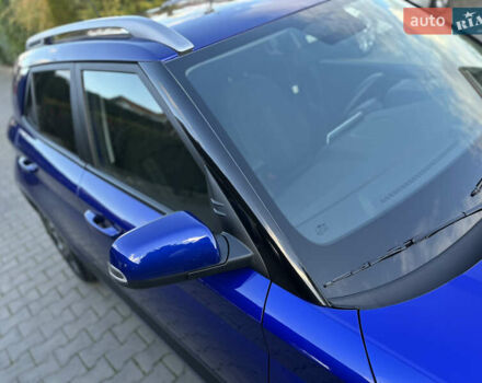 Синий Хендай Venue, объемом двигателя 1.59 л и пробегом 9 тыс. км за 20500 $, фото 24 на Automoto.ua