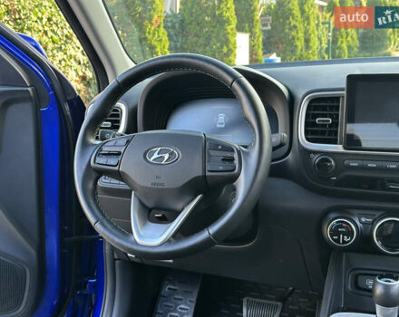 Синий Хендай Venue, объемом двигателя 1.59 л и пробегом 9 тыс. км за 20500 $, фото 31 на Automoto.ua