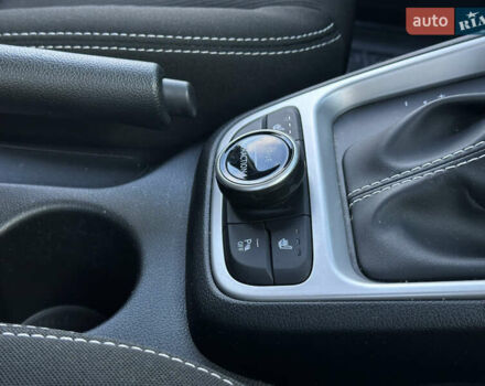 Синий Хендай Venue, объемом двигателя 1.59 л и пробегом 9 тыс. км за 20500 $, фото 45 на Automoto.ua