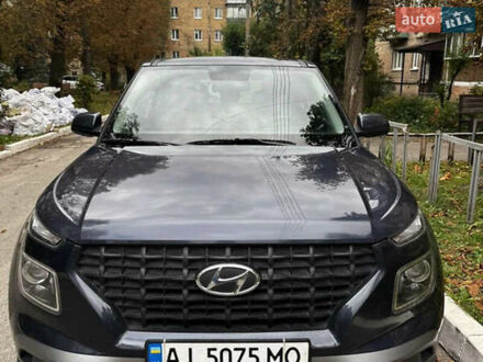 Хендай Venue 2021 у Києві на Automoto.ua Синій Хендай Venue, об'ємом двигуна 1.59 л та пробігом 120 тис. км за 8400 $, фото 1 на Automoto.ua