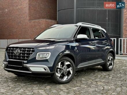 Синий Хендай Venue, объемом двигателя 1.59 л и пробегом 30 тыс. км за 19900 $, фото 1 на Automoto.ua