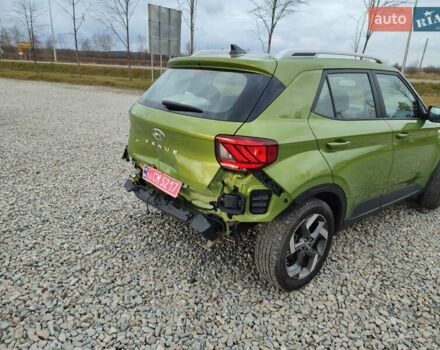 Зеленый Хендай Venue, объемом двигателя 1.59 л и пробегом 60 тыс. км за 12200 $, фото 5 на Automoto.ua