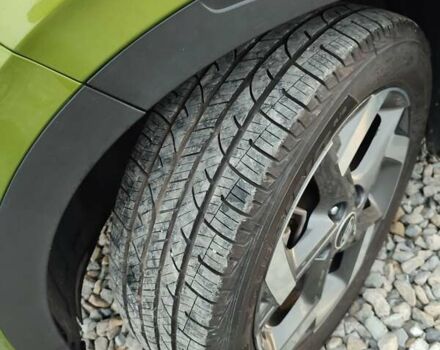 Зеленый Хендай Venue, объемом двигателя 1.59 л и пробегом 60 тыс. км за 12200 $, фото 9 на Automoto.ua