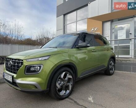 Зеленый Хендай Venue, объемом двигателя 1.59 л и пробегом 22 тыс. км за 18500 $, фото 2 на Automoto.ua