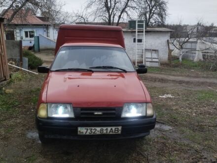 Червоний ІЖ 2117, об'ємом двигуна 2 л та пробігом 90 тис. км за 800 $, фото 1 на Automoto.ua