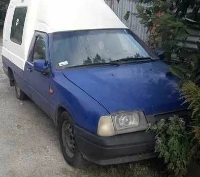 Синий ИЖ 2117, объемом двигателя 1.6 л и пробегом 333 тыс. км за 1006 $, фото 1 на Automoto.ua