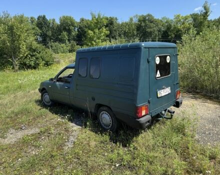 Зеленый ИЖ 2117, объемом двигателя 1.6 л и пробегом 250 тыс. км за 1200 $, фото 5 на Automoto.ua
