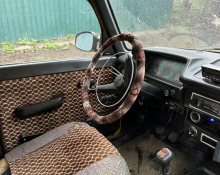 Жовтий ІЖ 2125 Комбі, об'ємом двигуна 1.5 л та пробігом 57 тис. км за 650 $, фото 6 на Automoto.ua