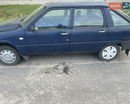 Синій ІЖ 2126, об'ємом двигуна 1.57 л та пробігом 150 тис. км за 1000 $, фото 2 на Automoto.ua