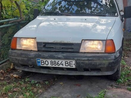 ИЖ 2717 2000 в Ивано-Франковске на Automoto.ua Белый ИЖ 2717, объемом двигателя 1.6 л и пробегом 136 тыс. км за 481 $, фото 1 на Automoto.ua