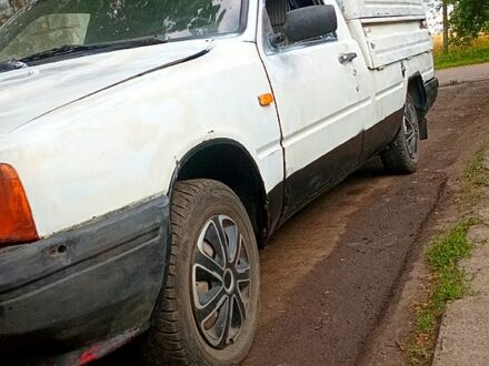 Белый ИЖ 2717, объемом двигателя 1.6 л и пробегом 168 тыс. км за 350 $, фото 1 на Automoto.ua